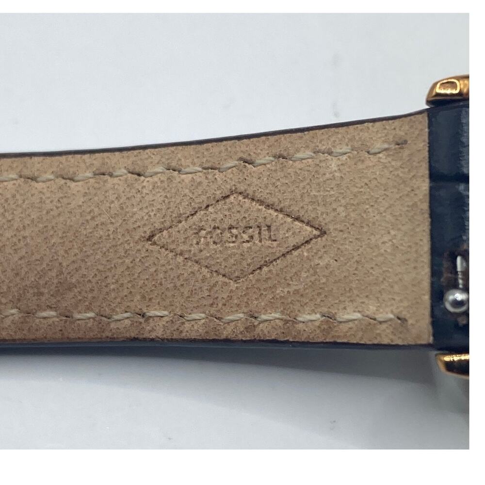 Fossil Rose Gold MOP Dial Womens Watch 30mm - Fresh Battery - Adjustable WR 3ATM - Picture 8 of 12